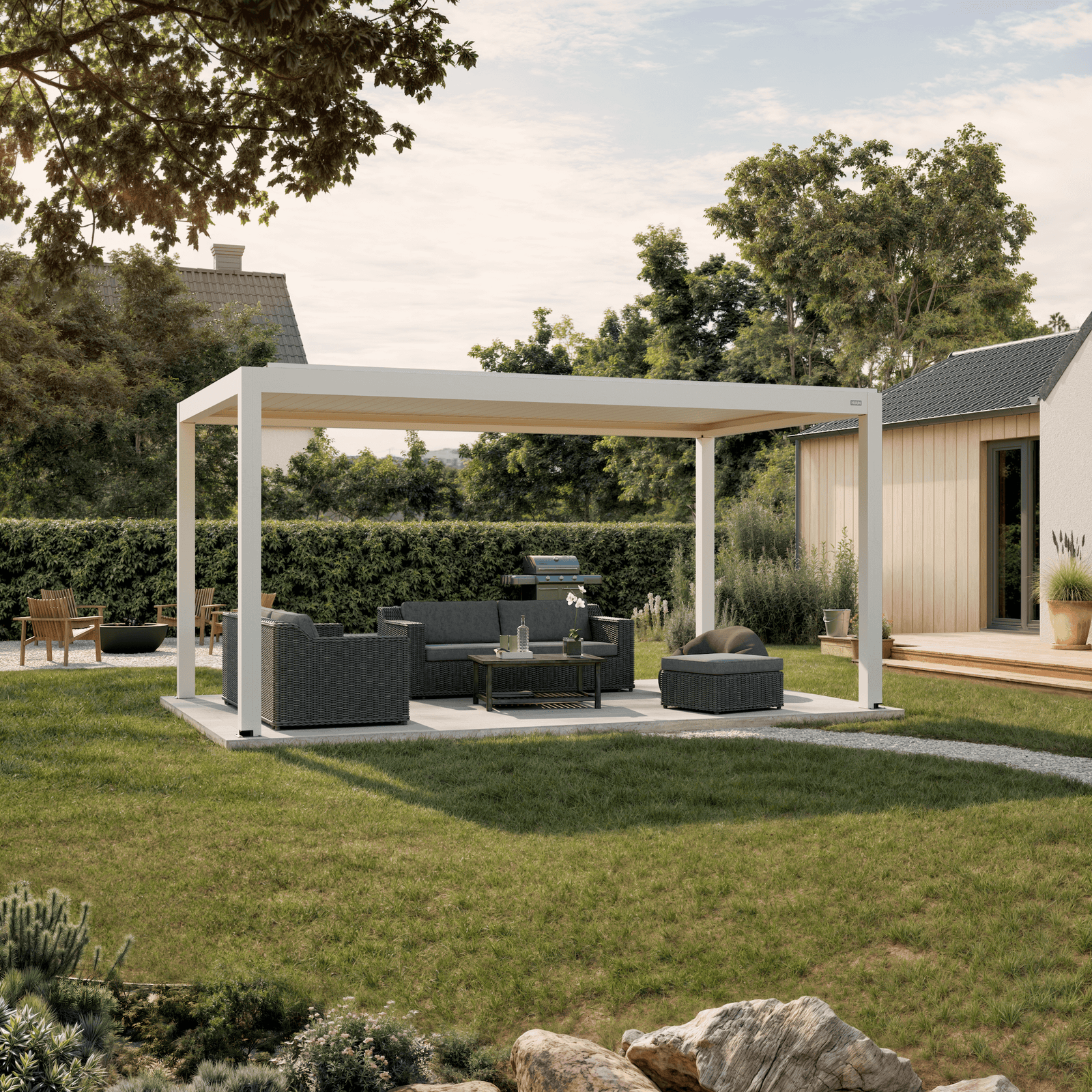 Pergola Equa — white 10' × 16' aluminum louvered pergola, freestanding